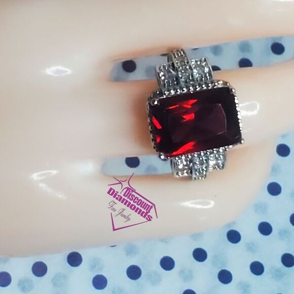 Red Ruby Ring & White Baguette Diamonds on 925 Silver - Picture 6 of 8
